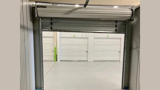 Large Indoor Storage Unit in Machesney Park IL