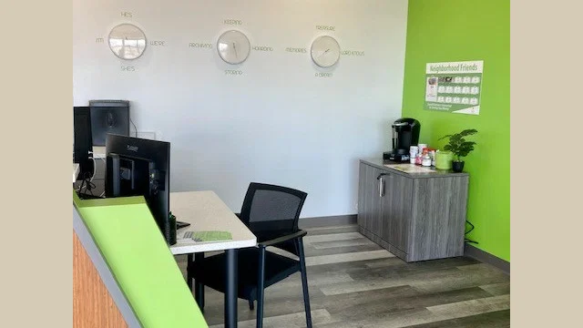 Nestory Park Self Storage Desk Area