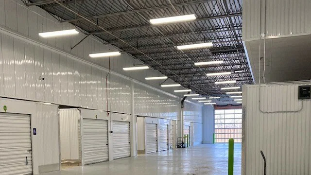 Storage Units with Wide Aisles